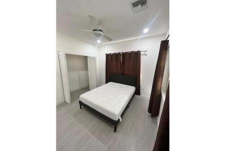 2 BED 2 BATH ON HINDS WAY, South Sound, Grand Cayman, Cayman Islands