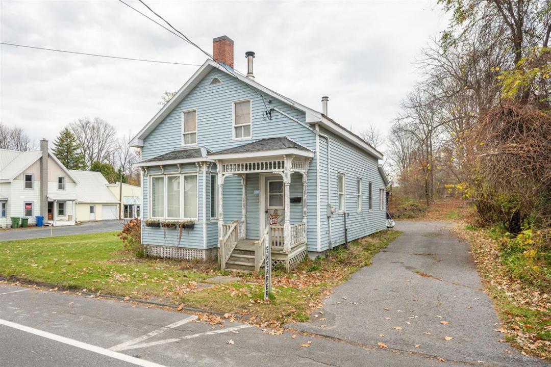 3715  Rue Principale, Dunham, קוויבק J0E 1M0, קנדה 