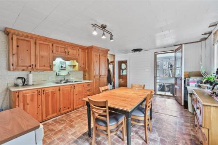 3715  Rue Principale, Dunham, קוויבק J0E 1M0, קנדה 