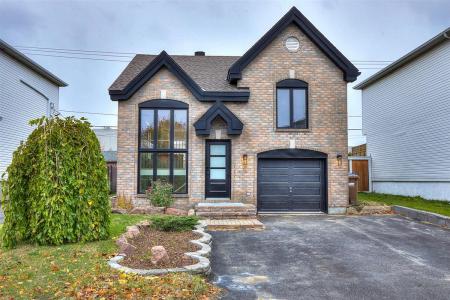 3186 Av. de la Canardière, Vaudreuil-Dorion, Quebec J7V 9J9, Canadá