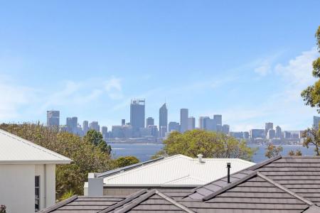 131 Moreing Road, Attadale, WA 6156, Australia