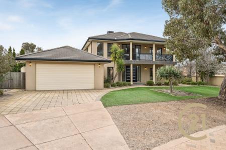 1 Ellis Close, Sanctuary Lakes, VIC 3030, Australia