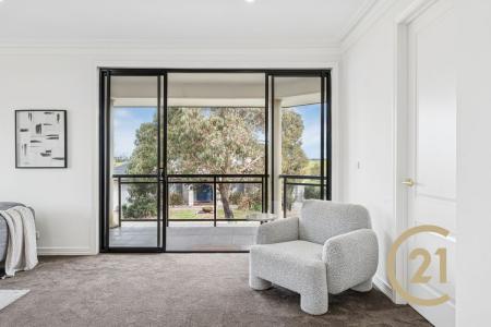 1 Ellis Close, Sanctuary Lakes, VIC 3030, Australia