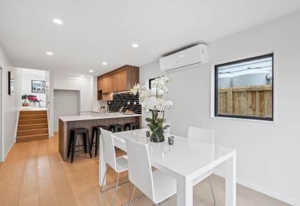 6 Taniwha Street, Wai O Taiki Bay, Auckland 1072, New Zealand