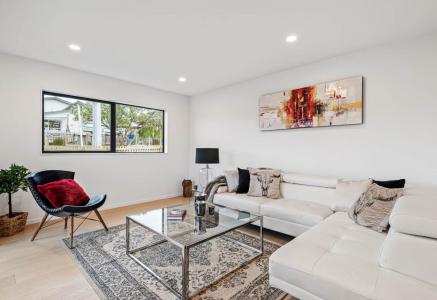 6 Taniwha Street, Wai O Taiki Bay, Auckland 1072, New Zealand