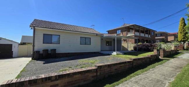 2a Gleeson Avenue, Condell Park, NSW 2200, Australia