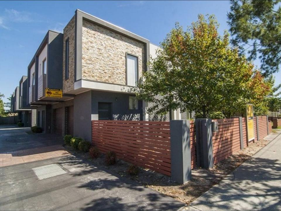 1/24 View Road, Springvale, VIC 3171, Australia