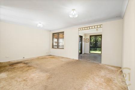 7 Carruthers Drive, Horningsea Park, NSW 2171, Australia