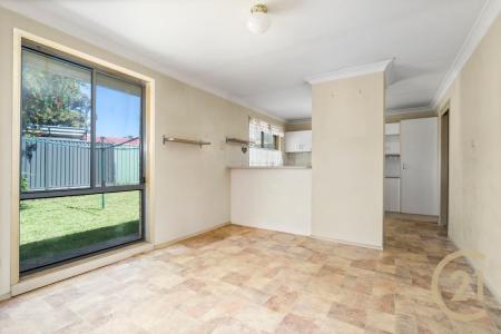 7 Carruthers Drive, Horningsea Park, NSW 2171, Australia