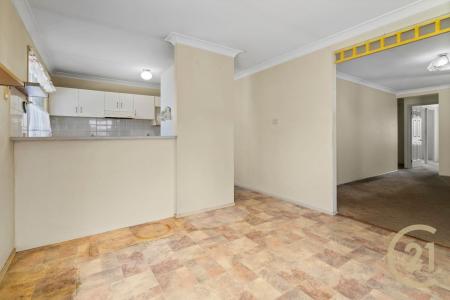 7 Carruthers Drive, Horningsea Park, NSW 2171, Australia