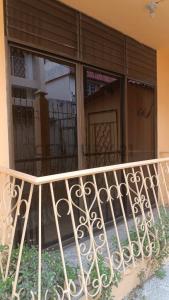 Alborada Sexta Etapa, Mz 275, Sl 2, Parroquia Tarqui 90501, Guayaquil, Guayas 00001, Ecuador