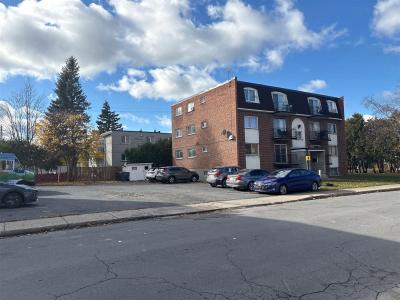 2170  Rue Notre-Dame-de-Grâces, Longueuil (Le Vieux-Longueuil), Quebec J4J 3G9, Canada