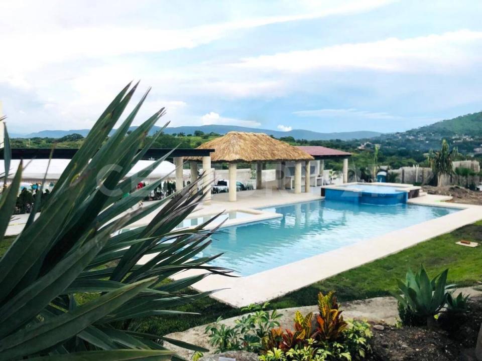 Bajada hacia el Rio, Santa Fe No. Int. 3,, Xochitepec, Morelos 62790, Mexico