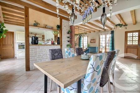 La Ferte St Cyr, Centro 41220, Francia