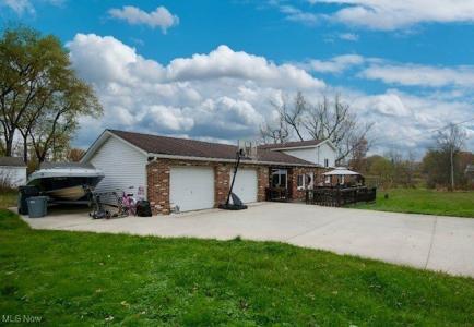 2024 S Newton Falls Road, Diamond, Ohio 44412