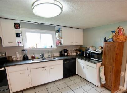 2024 S Newton Falls Road, Diamond, Ohio 44412