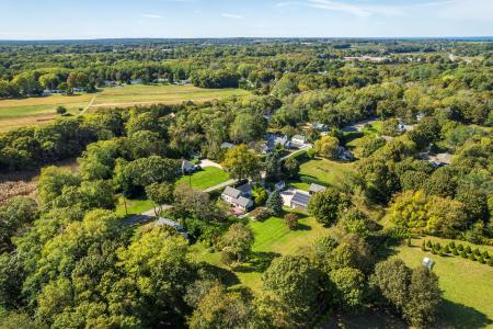 3275 Skunk Lane, Cutchogue, NY 11935, USA