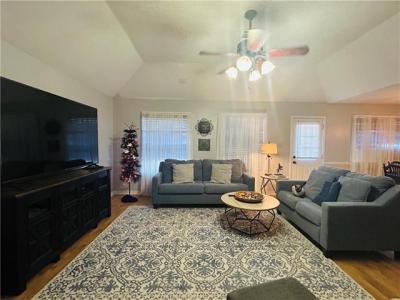 329 LONGVIEW Drive, Destrehan, Louisiana 70047