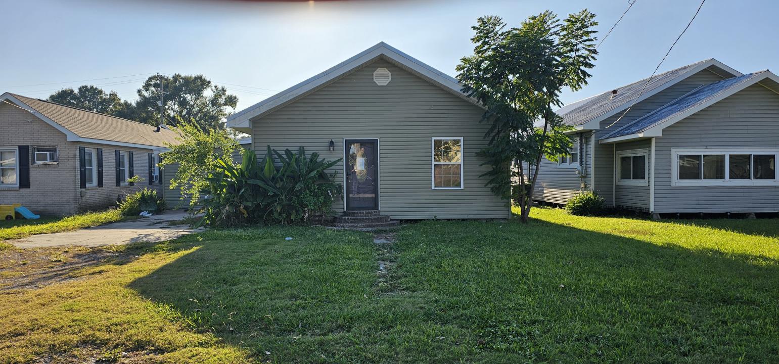 3805 FRANCIS ST, BERWICK, לואיזיאנה 70342, ארצות הברית של אמריקה 