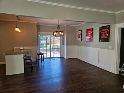 216 South Elliott Avenue, Aurora, Missouri 65605