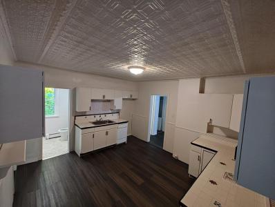 74 Linden 2nd Floor, Holyoke, Massachusetts 01040, Estados Unidos