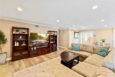 25571 Vesuvia, Mission Viejo, California 92691