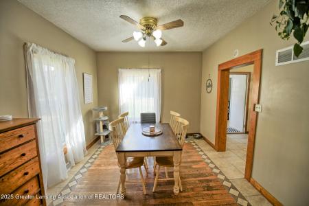 605 Riverside Drive, Portland, מישיגן 48875, ארצות הברית של אמריקה 