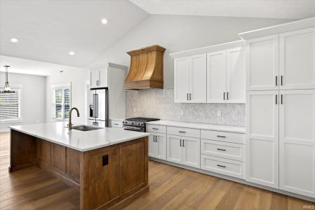 724 E Crestline Drive, Bloomington, 印第安纳州 47401, 美国