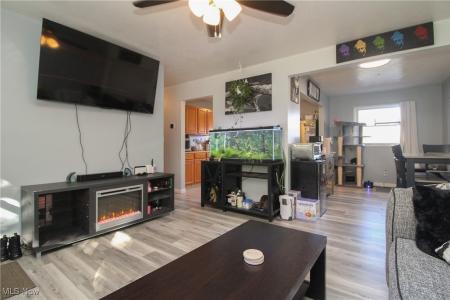 325 N Yorkshire, Austintown, 오하이오 44515, 미국