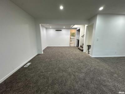 40 N YORKTOWN Road, Macomb, אילינוי 61455, ארצות הברית של אמריקה