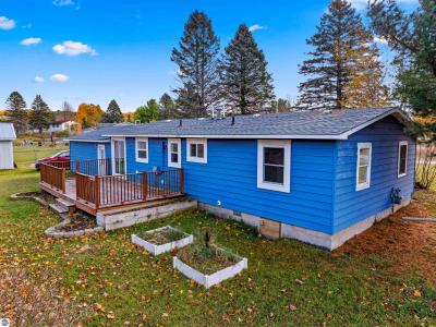 586 Holiday Drive, Bellaire, Michigan 49615