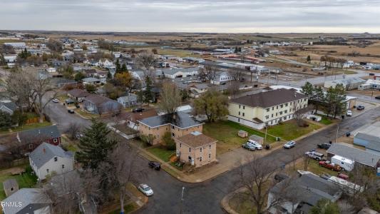 536 538 550 1st Street E, Dickinson, Dakota Del Norte 58601, Estados Unidos