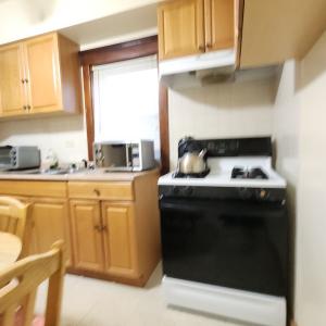 9951 S Charles Street, Chicago, Illinois 60643