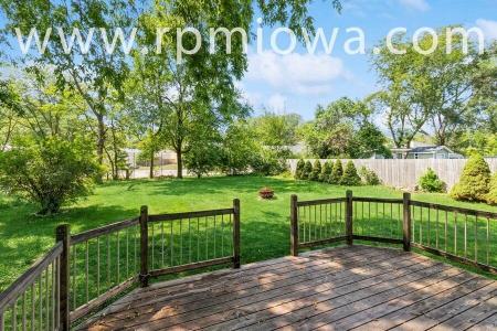 3323 Harcourt Drive, Ames, Iowa 50010, États-Unis