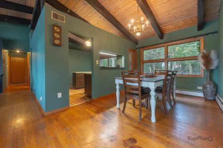 5810 W 97th Street, Oak Lawn, Illinois 60453