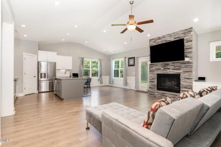 820 Christian Light Road, Fuquay Varina, Carolina Del Norte 27526, Estados Unidos