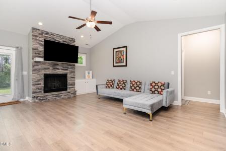 820 Christian Light Road, Fuquay Varina, Carolina Del Norte 27526, Estados Unidos