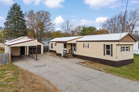 11 Evelyn Avenue, Raymond, NH 03077, USA