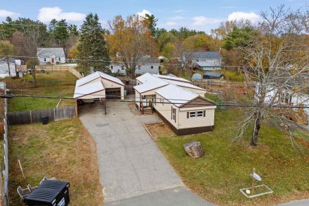 11 Evelyn Avenue, Raymond, Нью-Гемпшир 03077, Соединенные Штаты