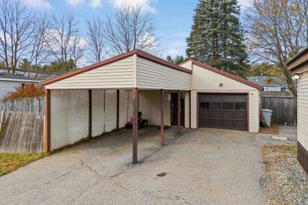 11 Evelyn Avenue, Raymond, Нью-Гемпшир 03077, Соединенные Штаты