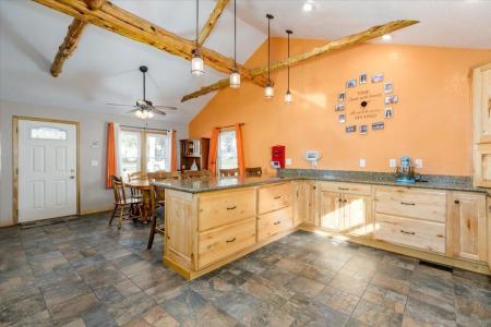 506 W Baker Street, Knoxville, アイオワ 50138, アメリカ合衆国