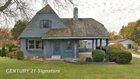 766 S Main, Chesaning, Michigan 48616, USA