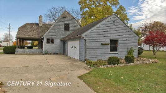 766 S Main, Chesaning, Michigan 48616, Estados Unidos