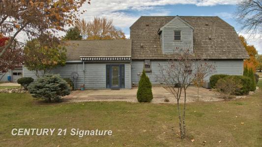 766 S Main, Chesaning, Michigan 48616, Estados Unidos