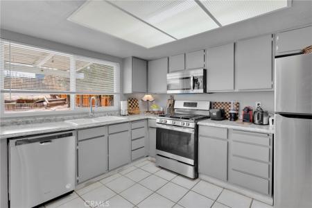 1340 Tara Street, Barstow, Californie 92311, États-Unis