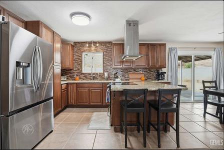 517 Grant Terrace, Taft, Californie 93268, États-Unis