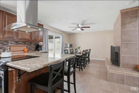 517 Grant Terrace, Taft, Californie 93268, États-Unis