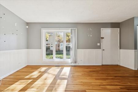 2074 Essex Court , 2074, Streamwood, 伊利诺斯州 60107, 美国