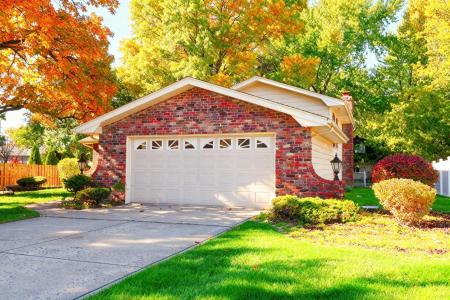 2324 Robinhood Boulevard, Schererville, Indiana 46375