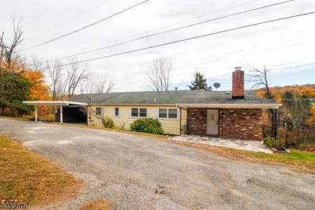 41 Swartswood Rd, Newton Town, NJ 07860-1125, USA